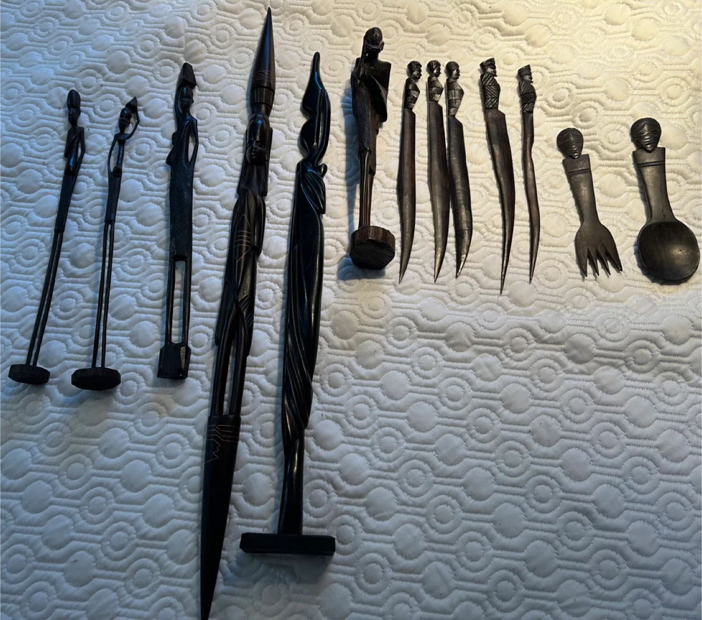 Hand Carved African Wood Figurines thumbnail