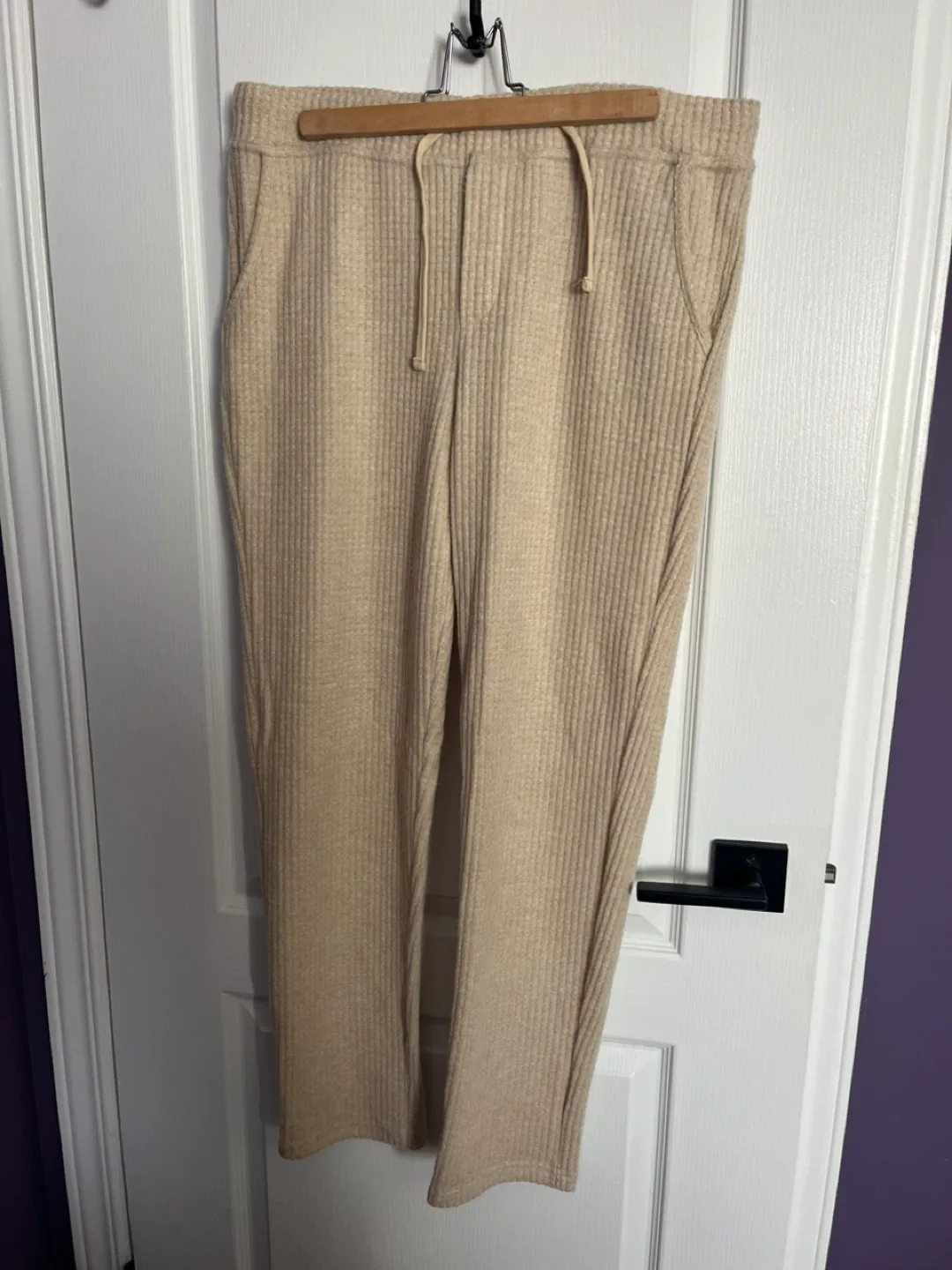 Cleo Beige Lounging Pants 🥕 - Size M