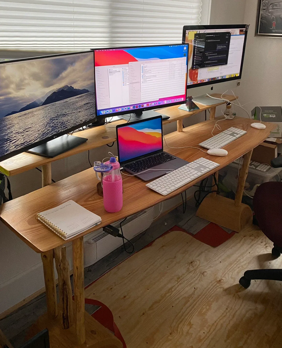 Handcrafted Live Edge Desk – Fir & Knotty Pine image indicator(4)