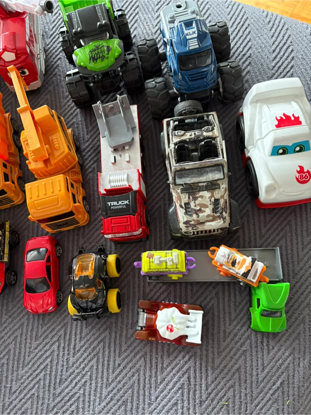 🥕🥕🥕Toy Car Collection image indicator(3)