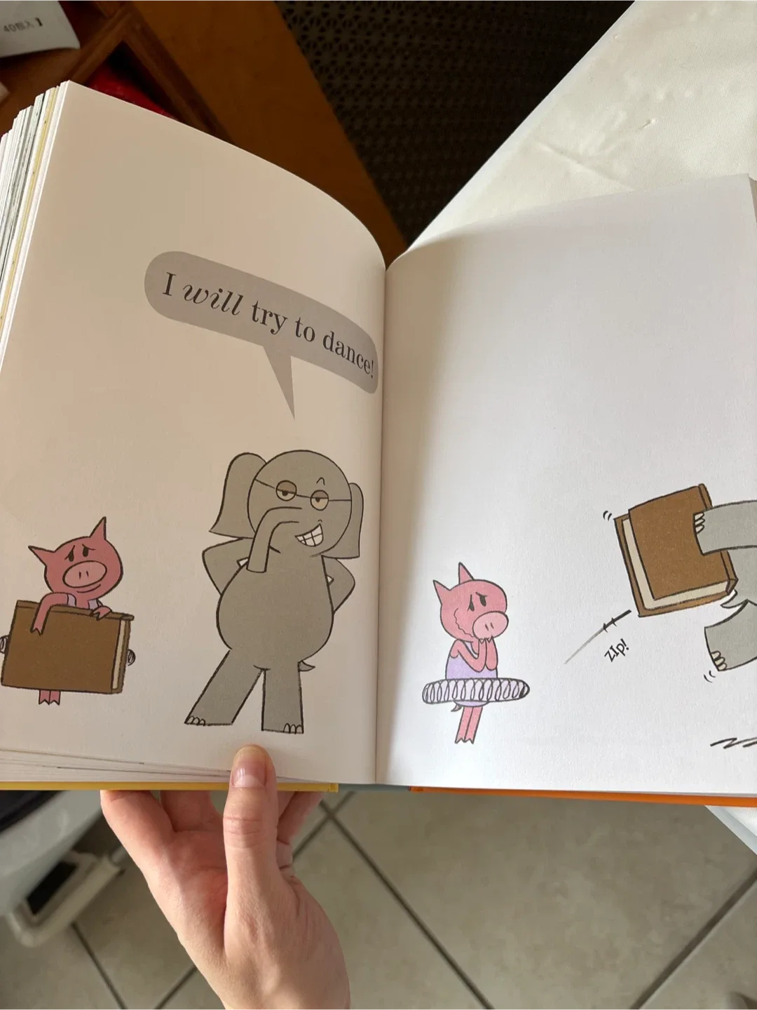 Children Book: Elephant & Piggie BIGGIE! image indicator(6)