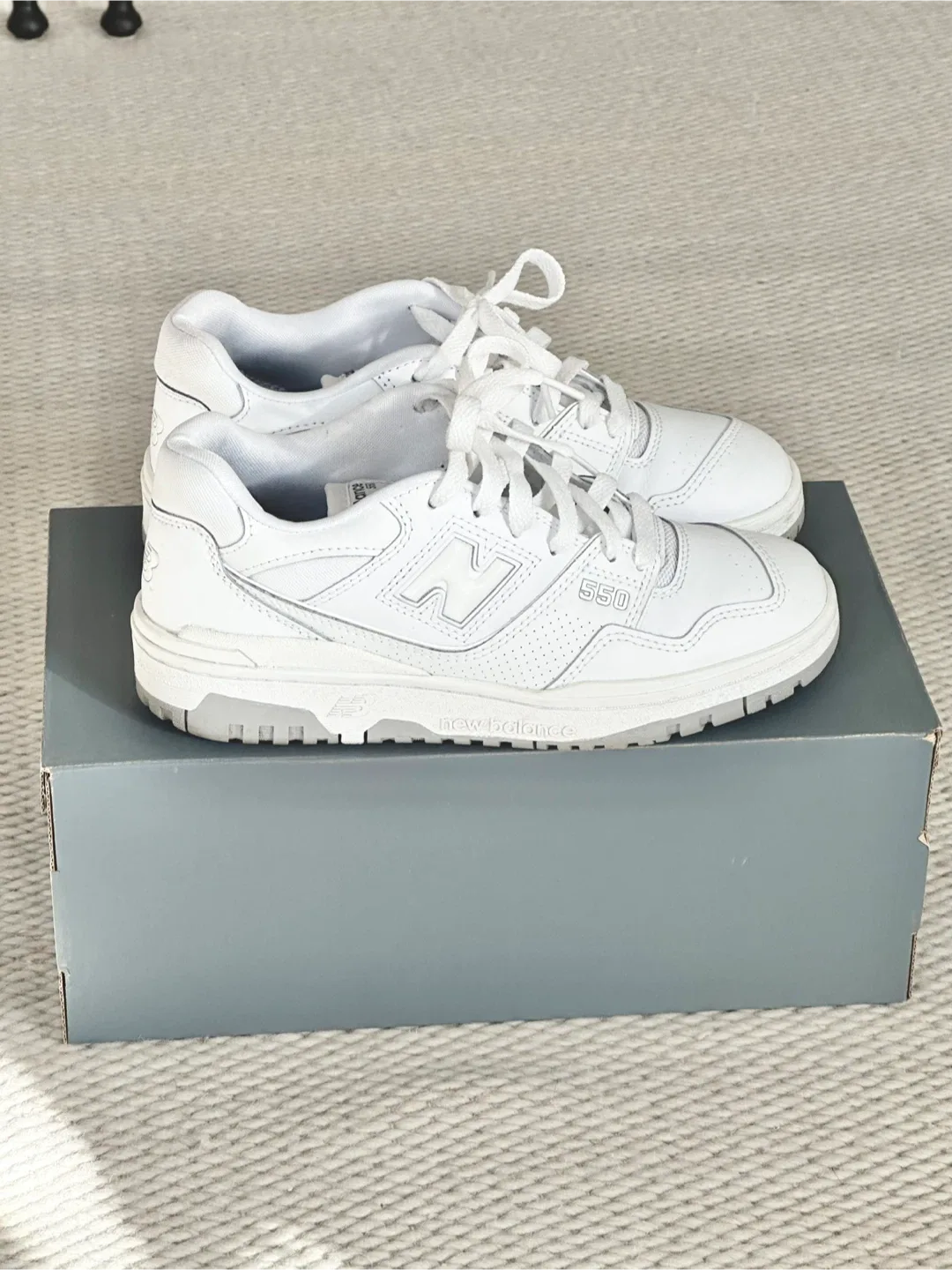 New Balance 550 White Sneakers image indicator(5)