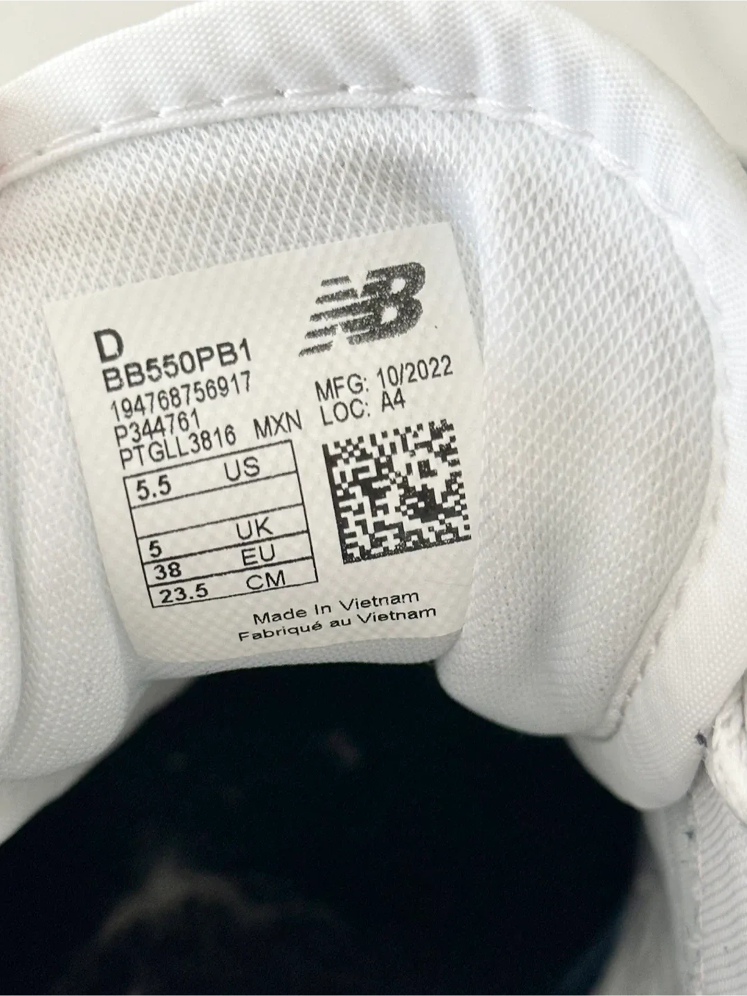 New Balance 550 White Sneakers image indicator(8)