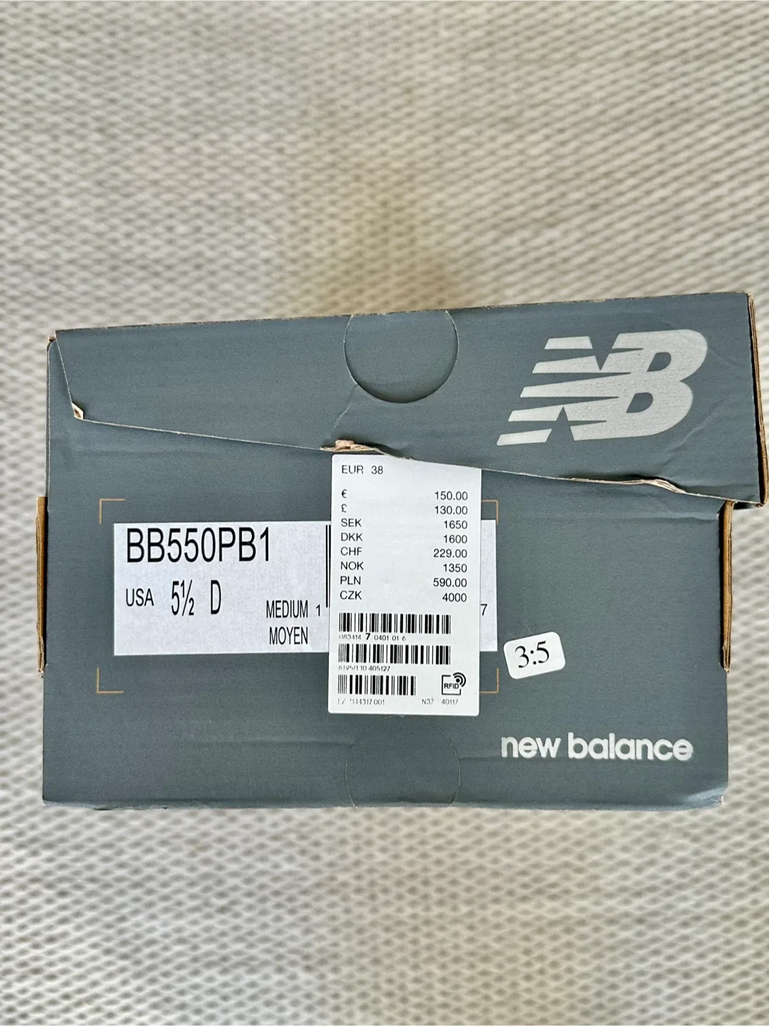 New Balance 550 White Sneakers image indicator(9)