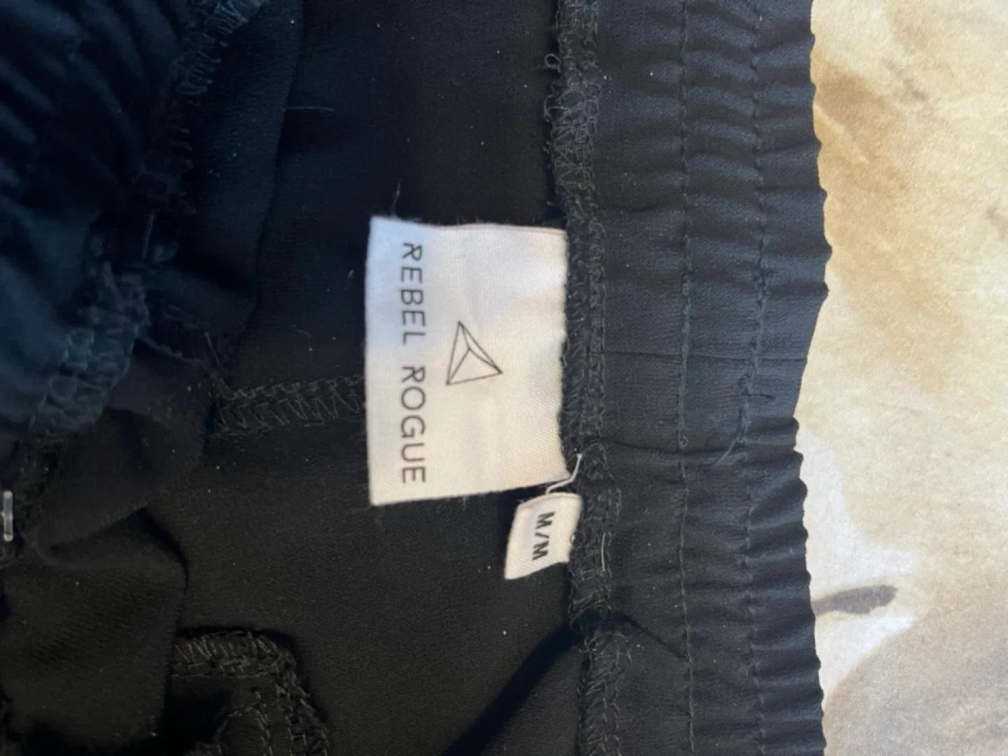Rebel Rogue Black Pants - Size M 🥕 image indicator(3)