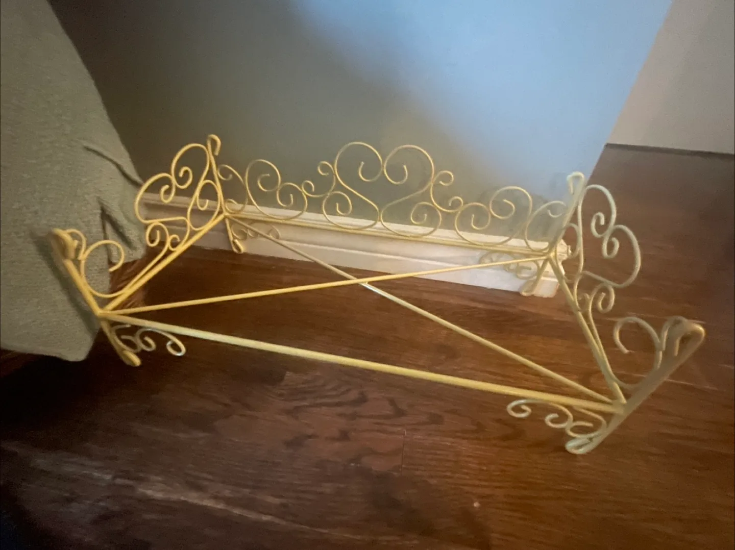 Yellow doll bed 🥕 image indicator(2)