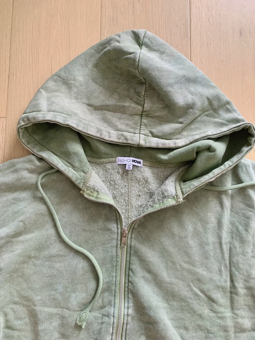 Fashion Nova Light Green Cropped Zip-Up Short Hoodie - Size M image indicator(2)