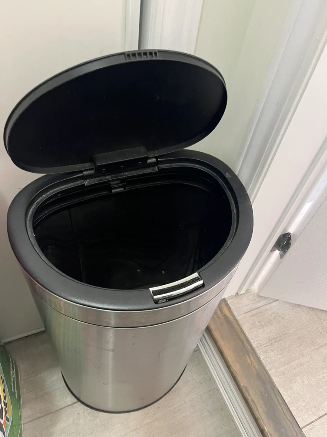 Stainless Steel Trash Can image indicator(2)