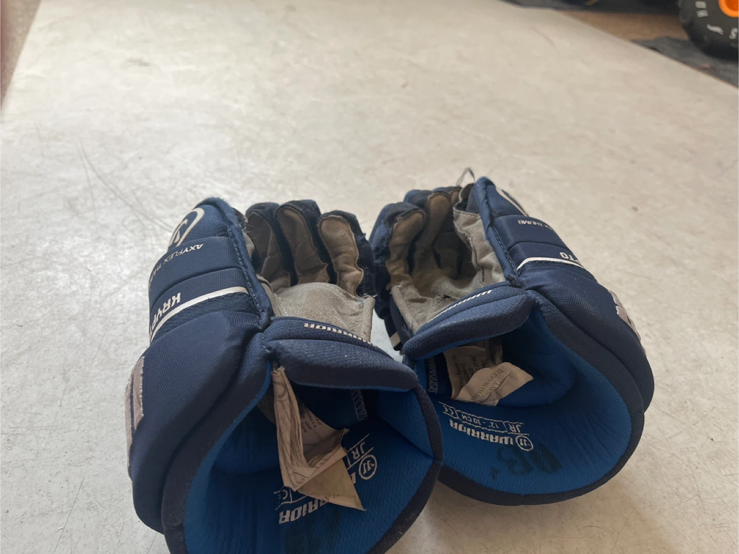 Warrior Covert Krypto Hockey Gloves JR - photo 3