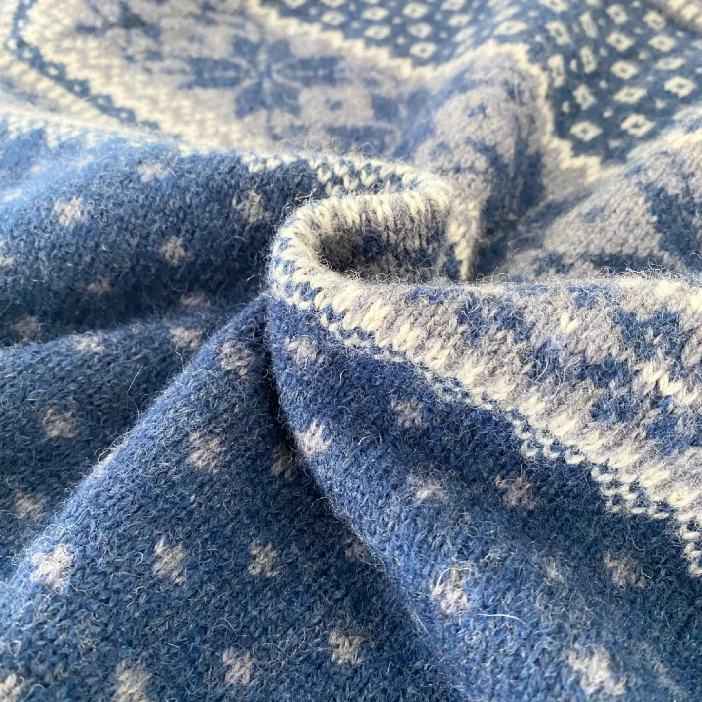 Carroll Reed 100% Wool Nordic Fair Isle Cardigan image indicator(9)