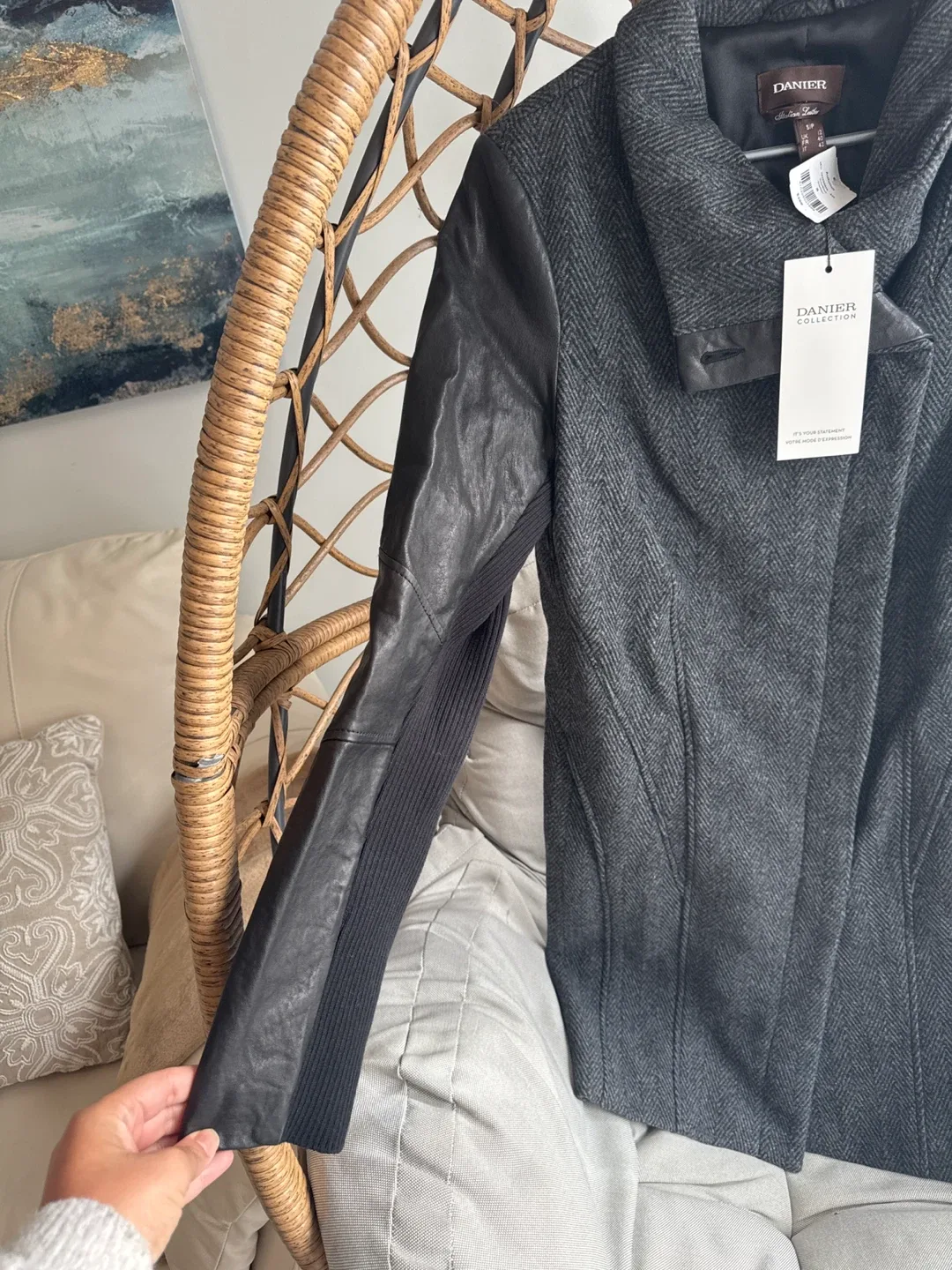 Danier Italian Leather Jacket - Size S image indicator(3)