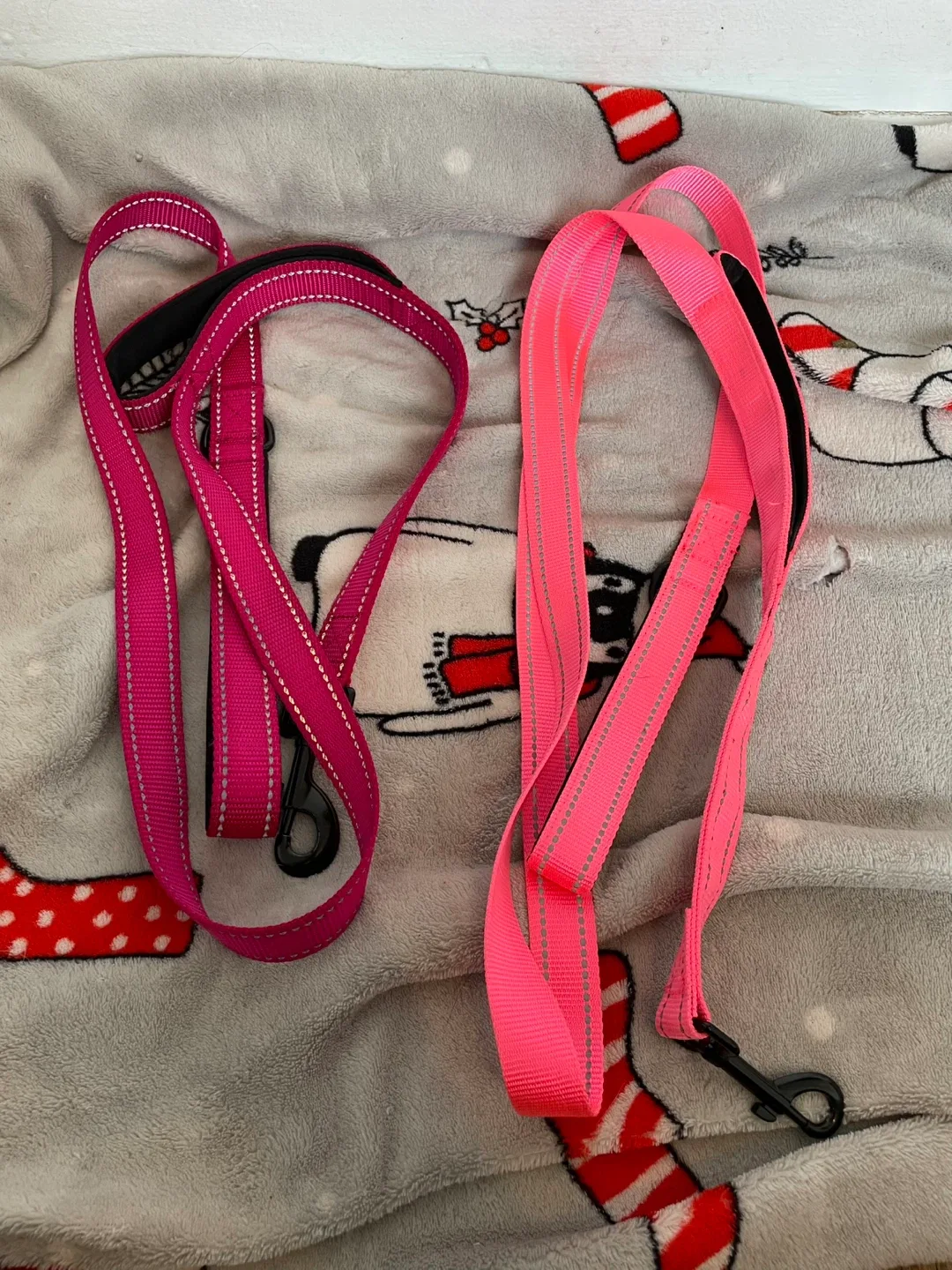 Pink Large Dog Leashes thumbnail