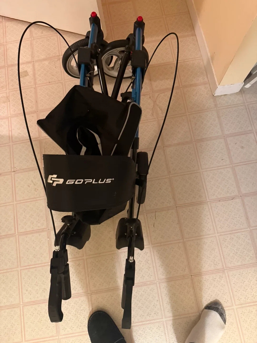 Goplus Foldable Mobility Walker image indicator(3)