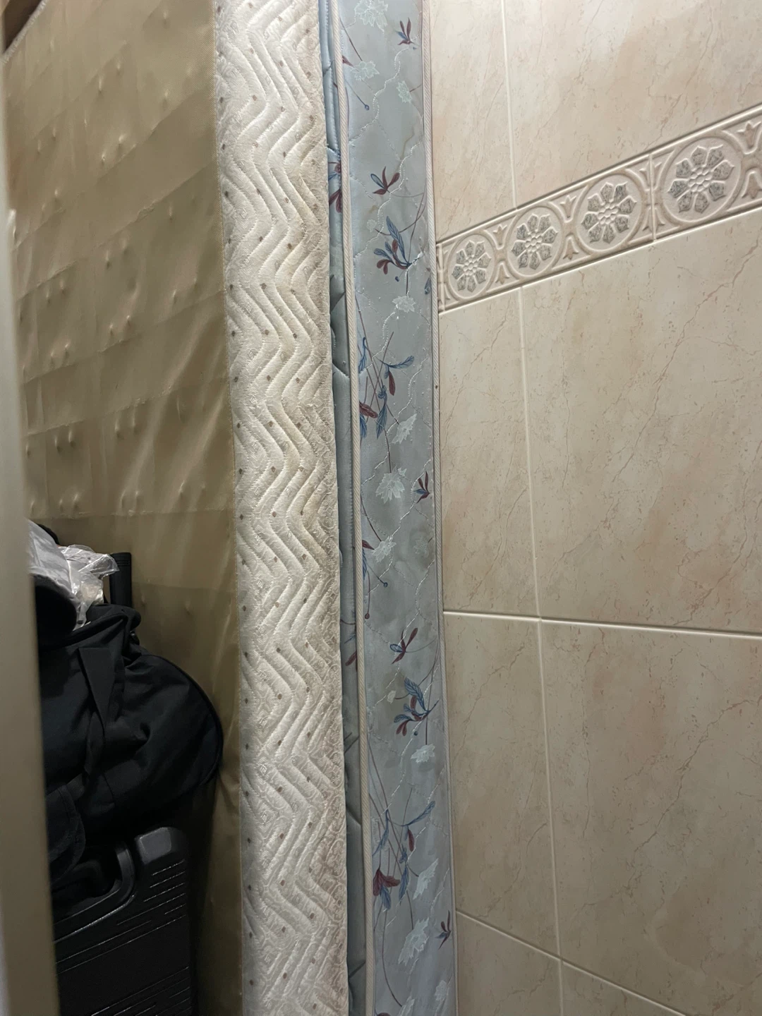 mattress with springbox - photo 2