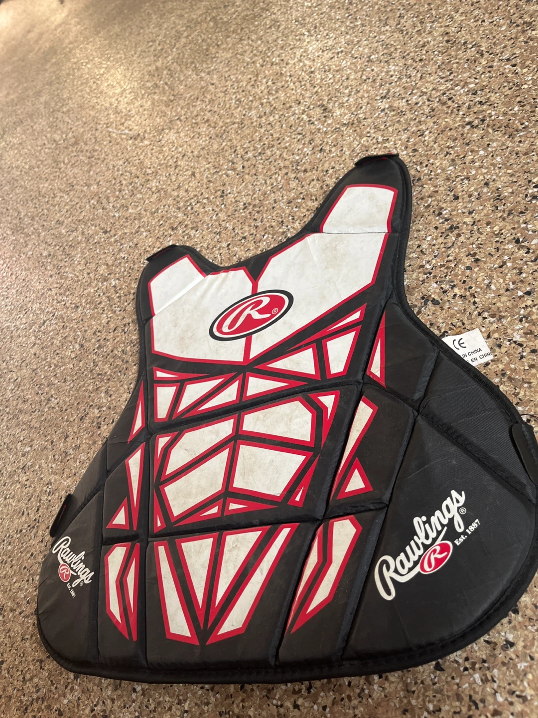 Rawlings chest protector - photo 3