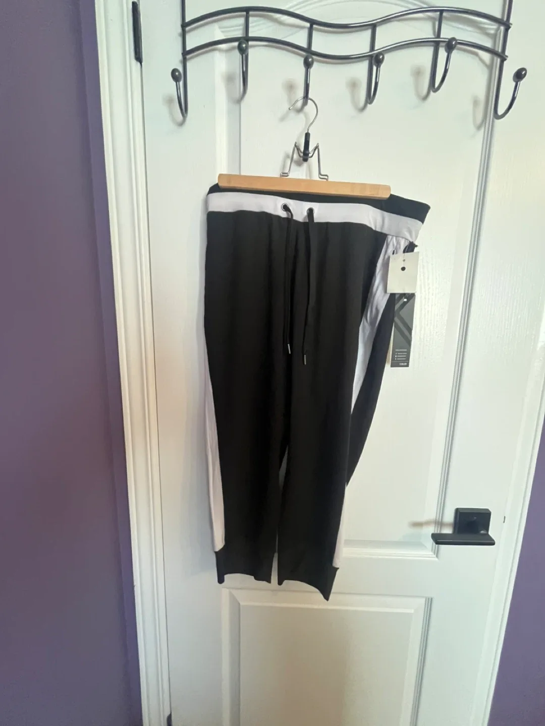 🥕Kyodan Active Black/White Cropped Pants - Size M