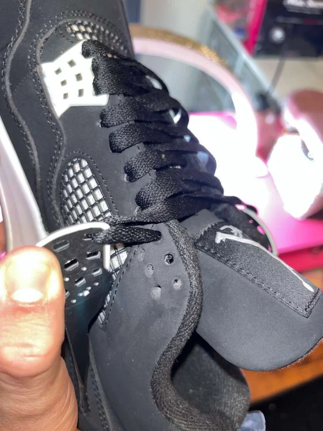 Air Jordan 4 Retro Black Cat Sneakers image indicator(6)