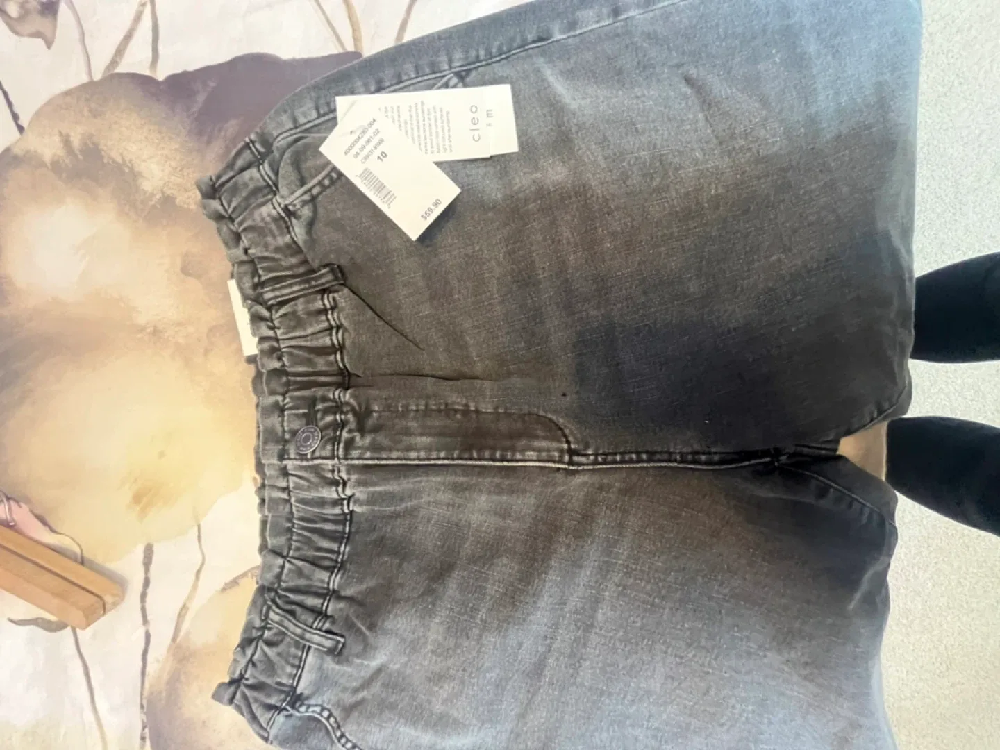 Cleo Relaxed Ankle Jeans - Size 10 🥕 image indicator(3)