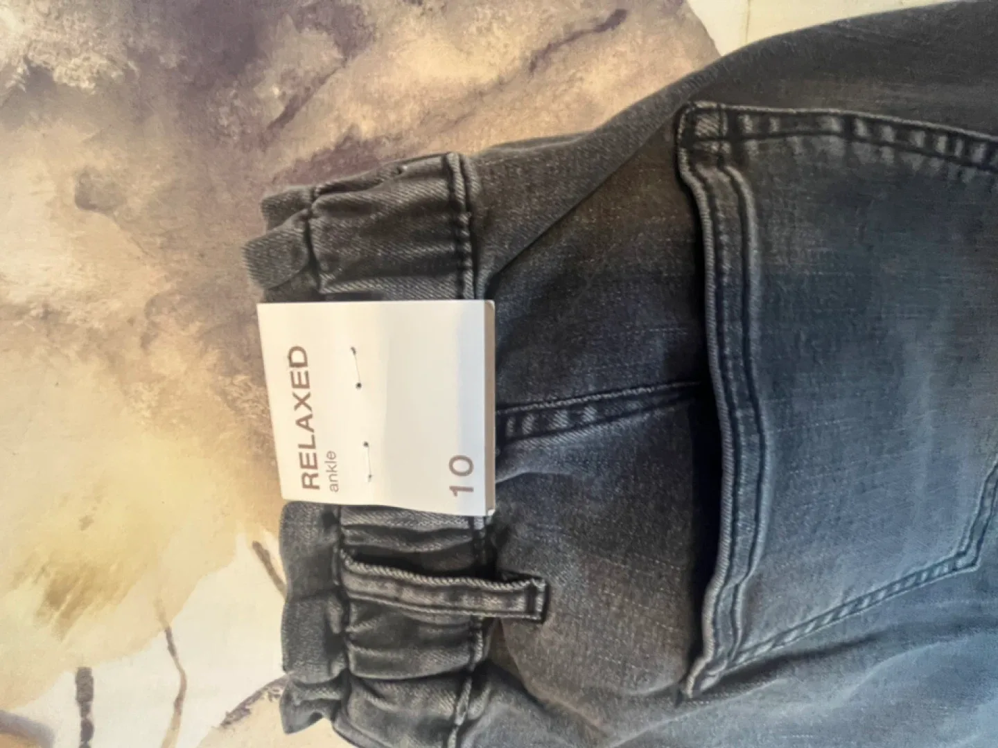 Cleo Relaxed Ankle Jeans - Size 10 🥕 image indicator(4)