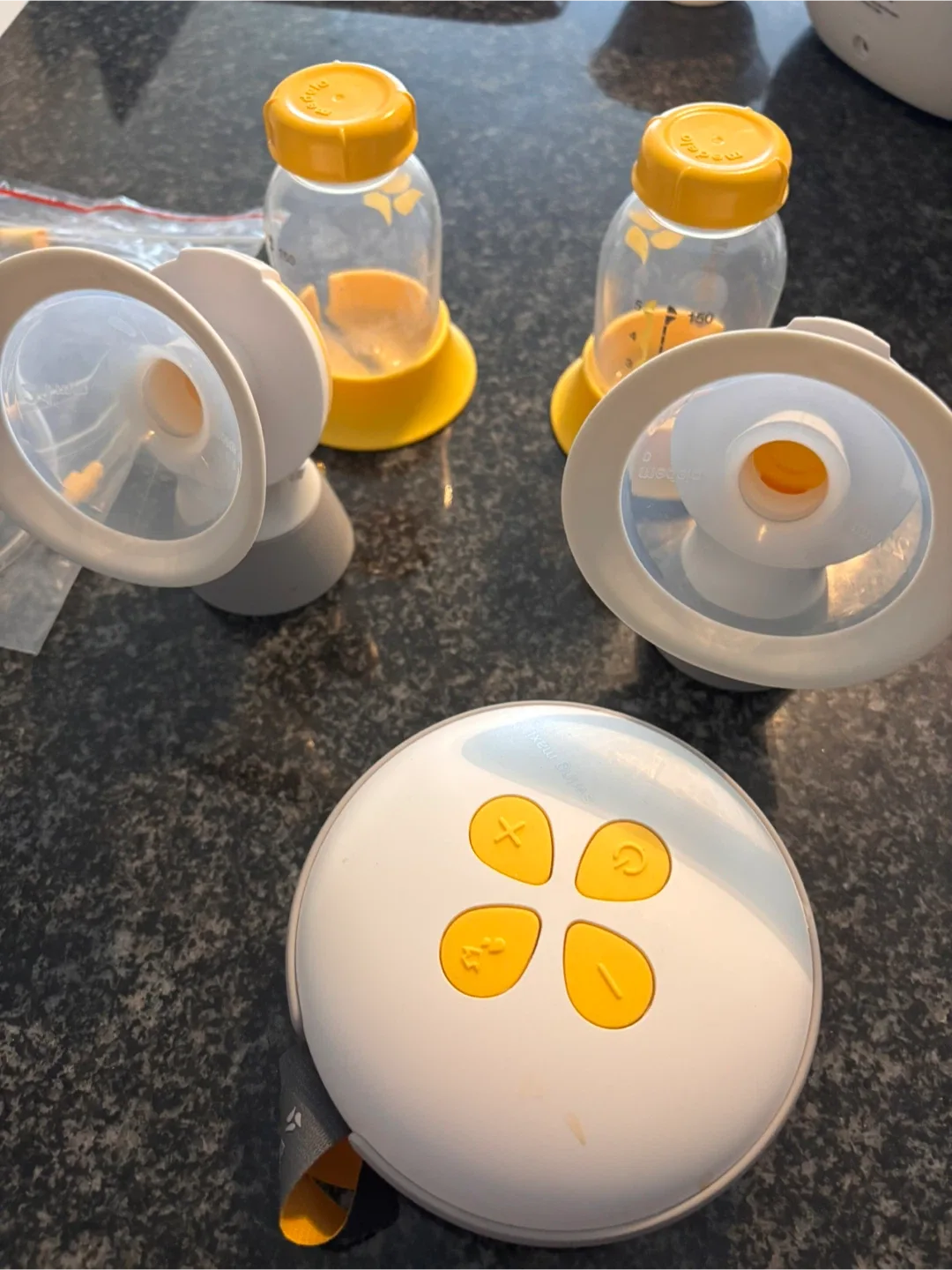 Medela Swing Maxi Double Electric Breast Pump image indicator(4)