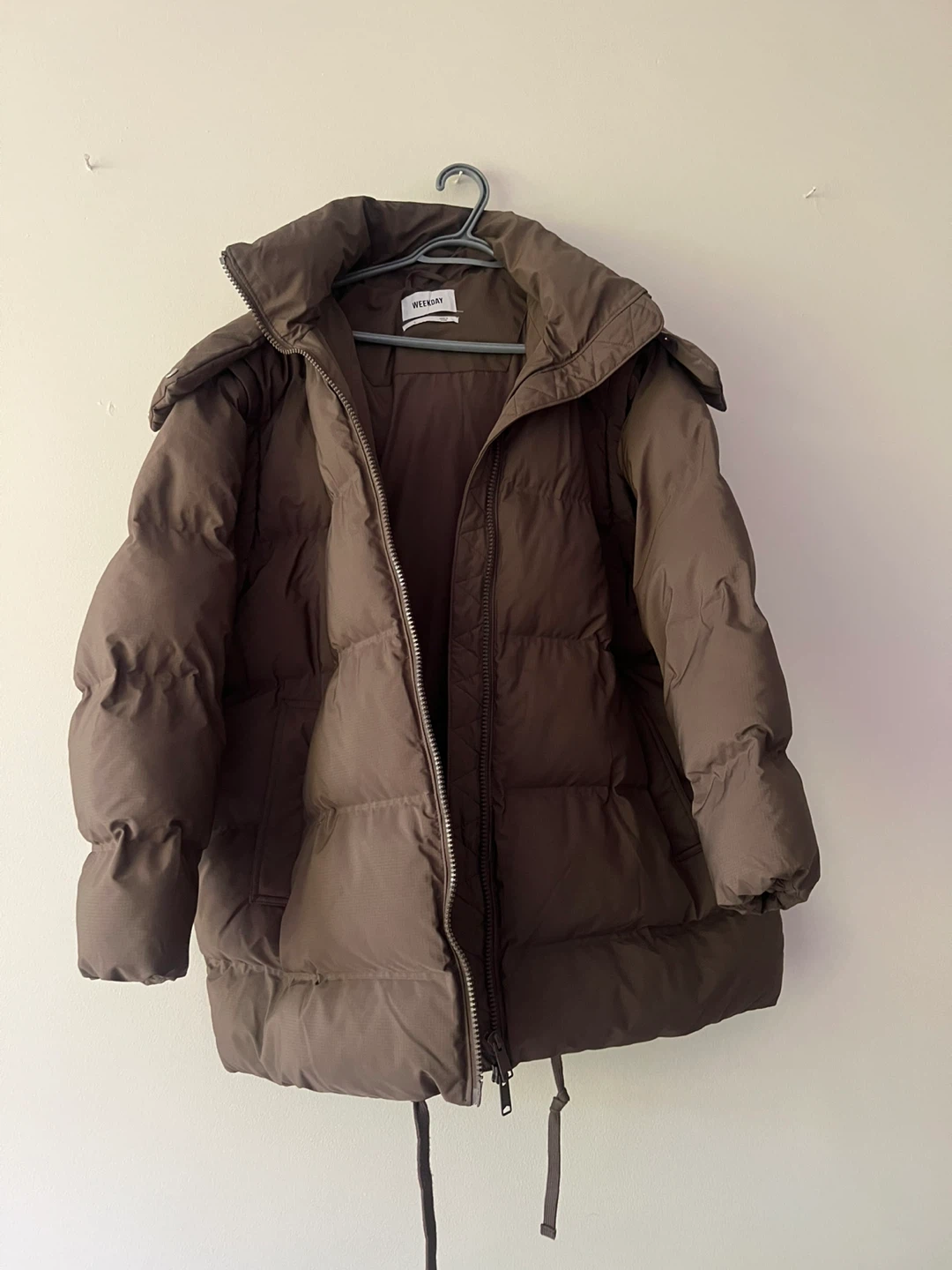 Weekday Puffer Jacket - Size L