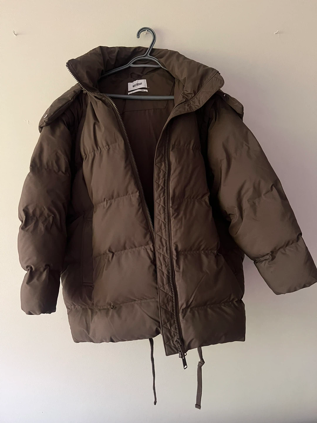 Weekday Puffer Jacket - Size L - photo 4