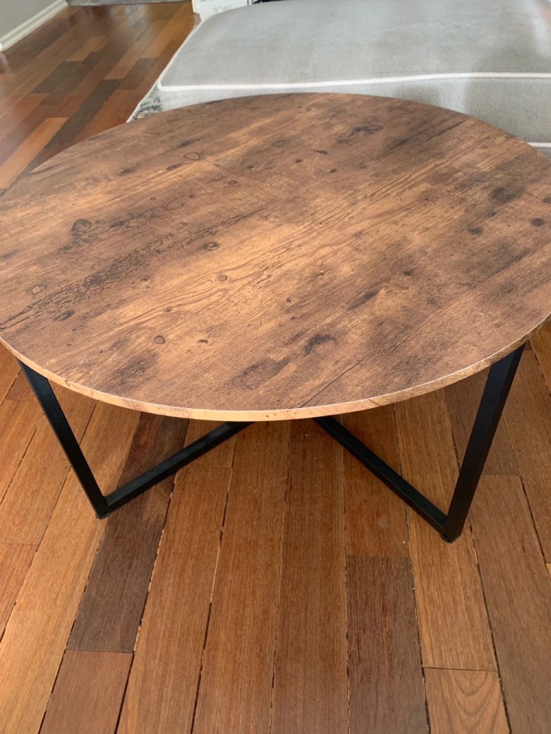 Round Coffee Table - Wood & Black Metal 🥕