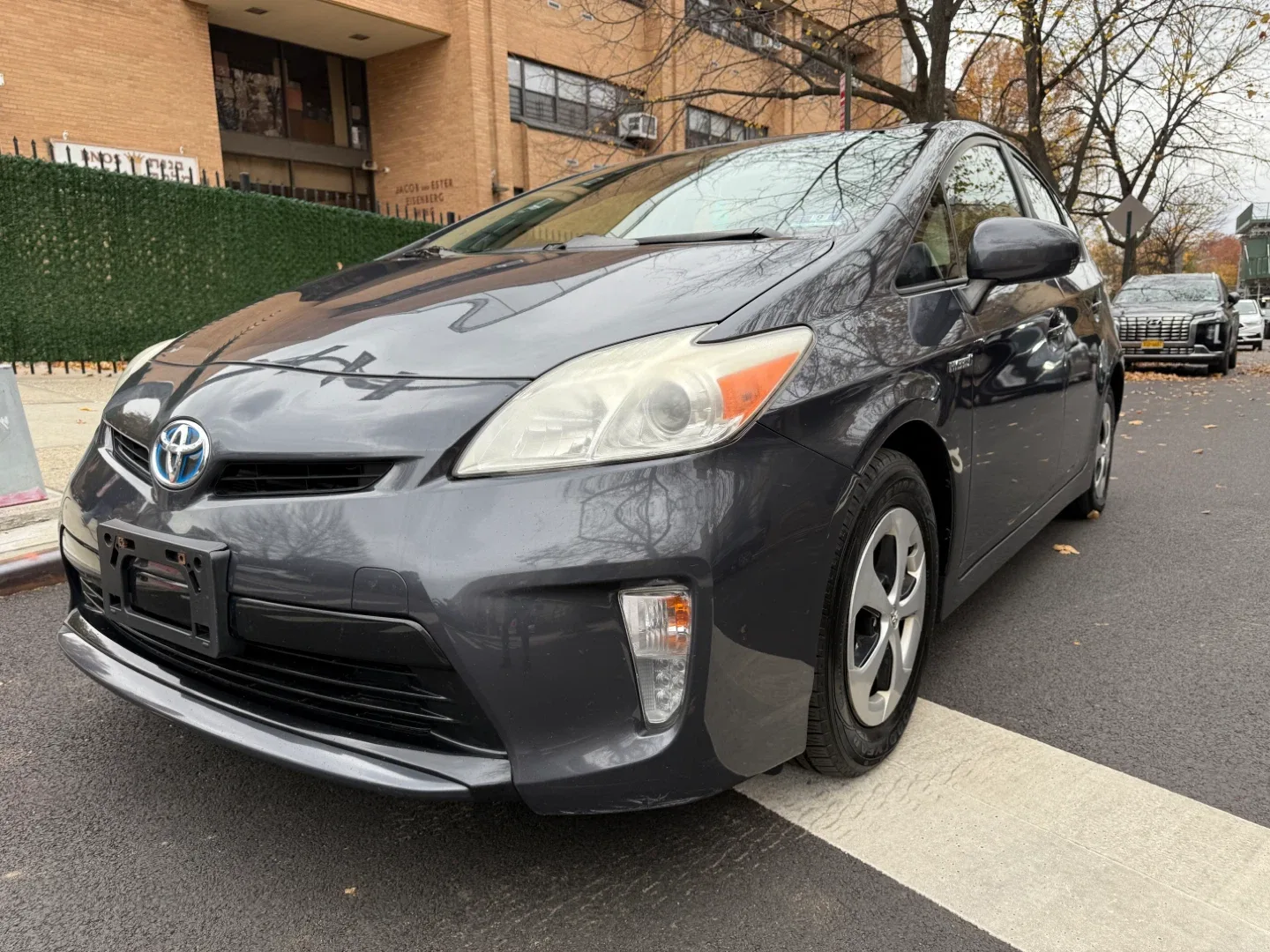 2012 Toyota Prius Hatchback - Gray