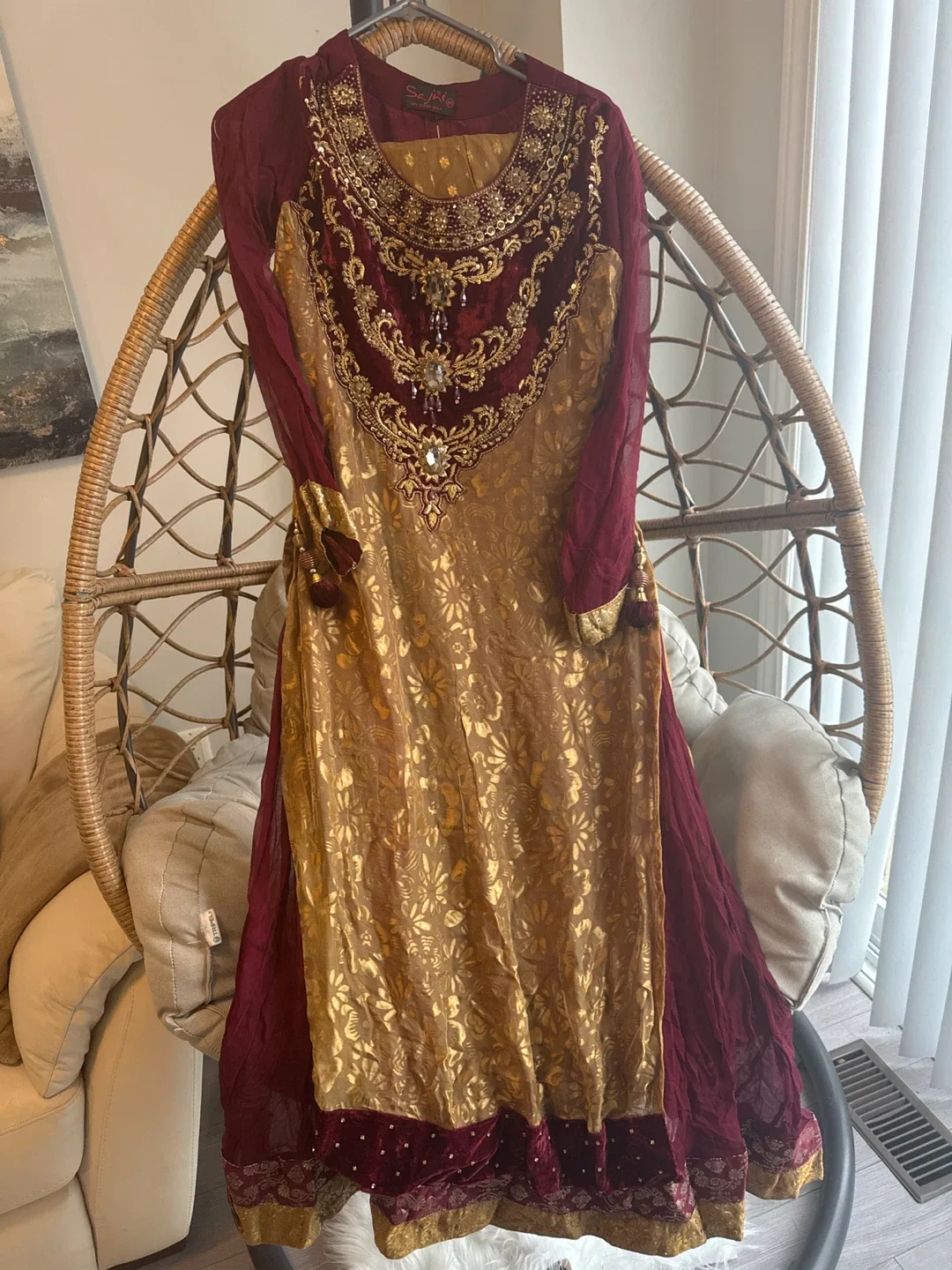 Sajni Salwar Kameez Suit - Size M