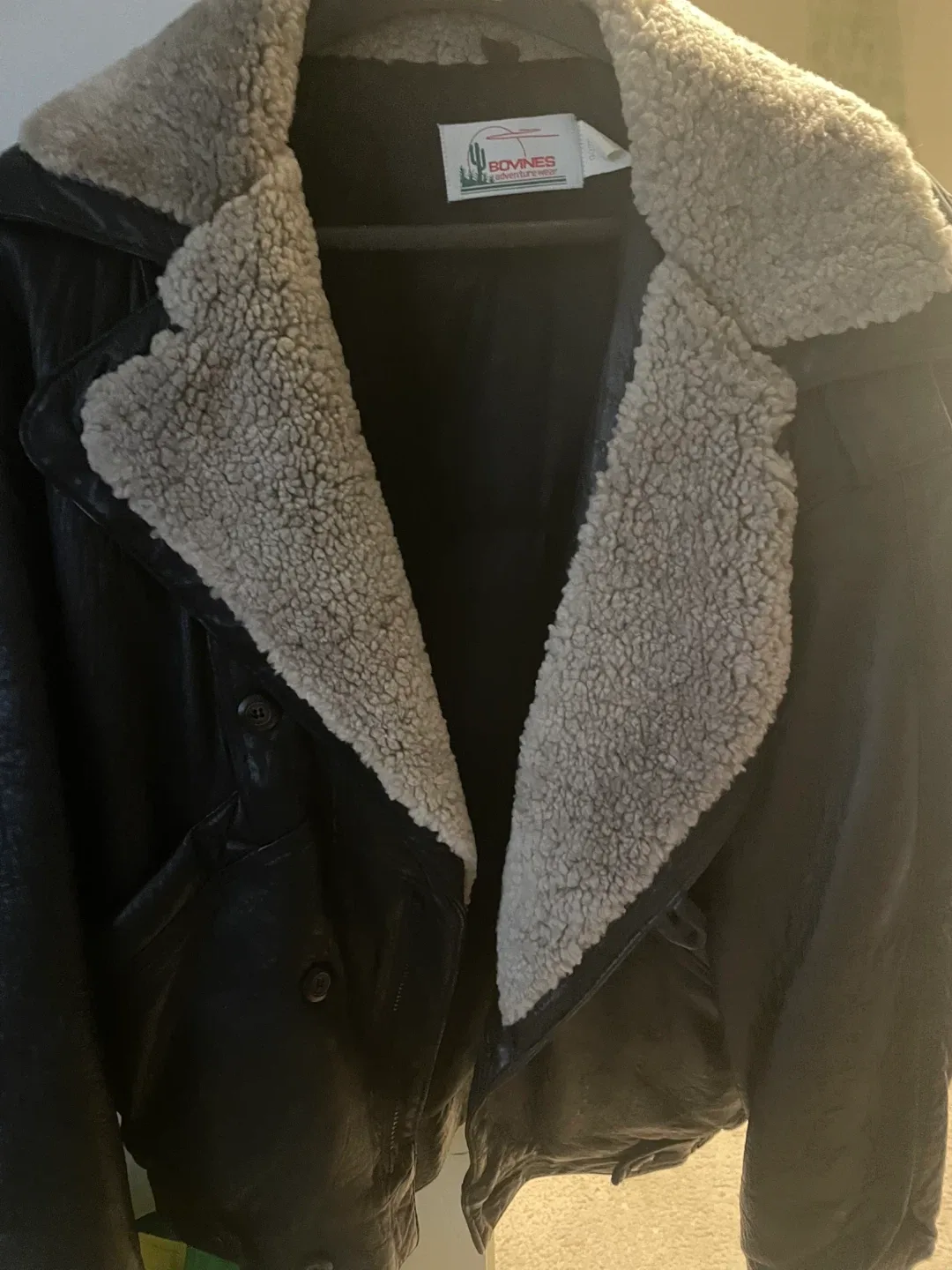 Bovines Leather Jacket with Shearling Collar image indicator(3)