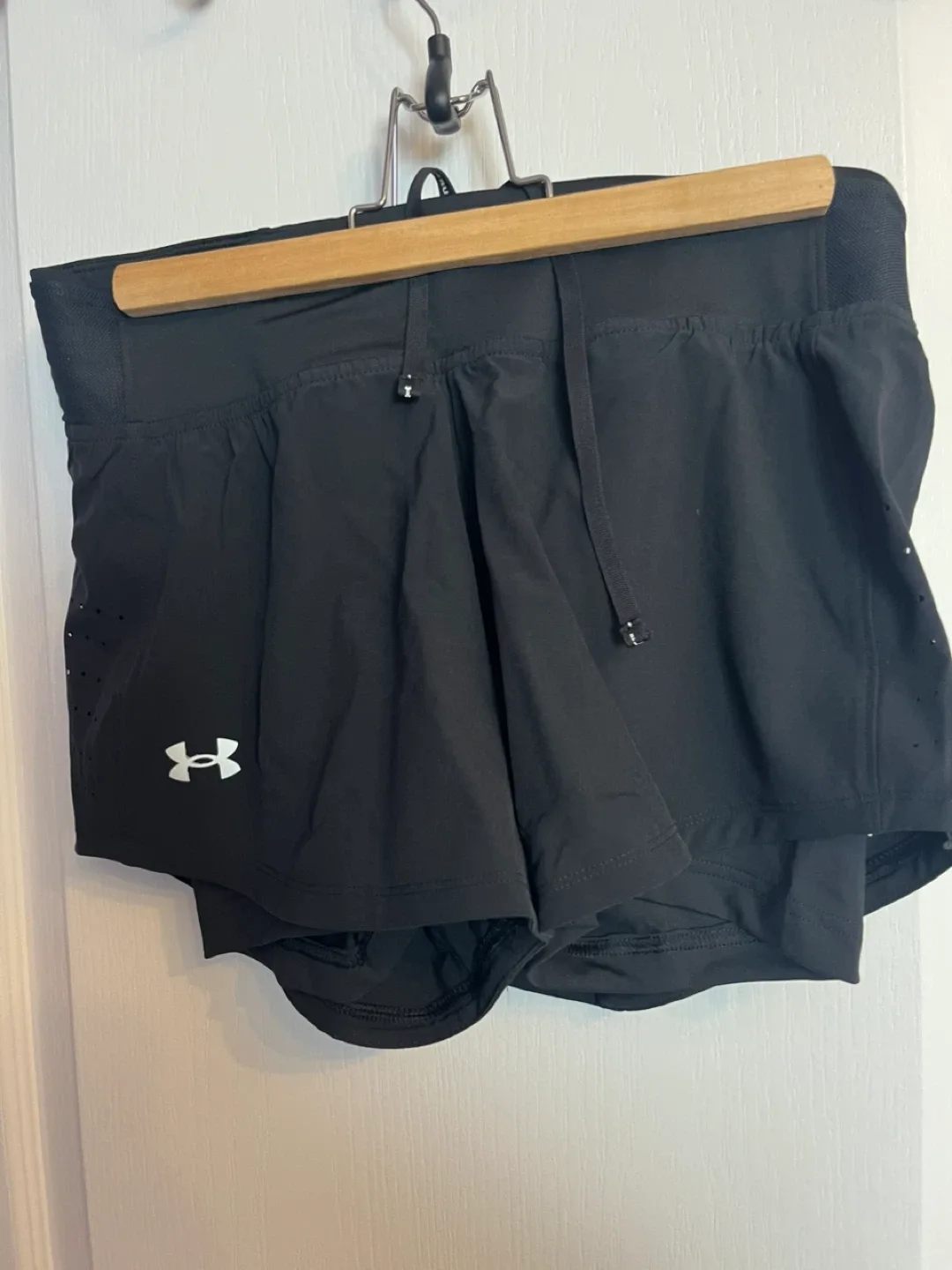🥕Under Armour Women's Running Shorts - Size M