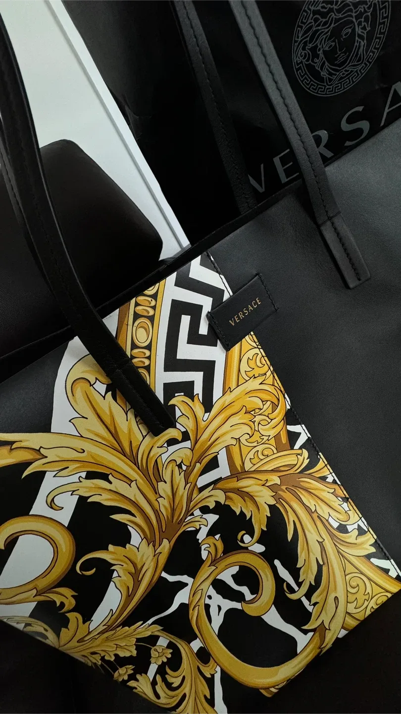VERSACE Barocco Print Shopper Bag Black/Gold. image indicator(3)