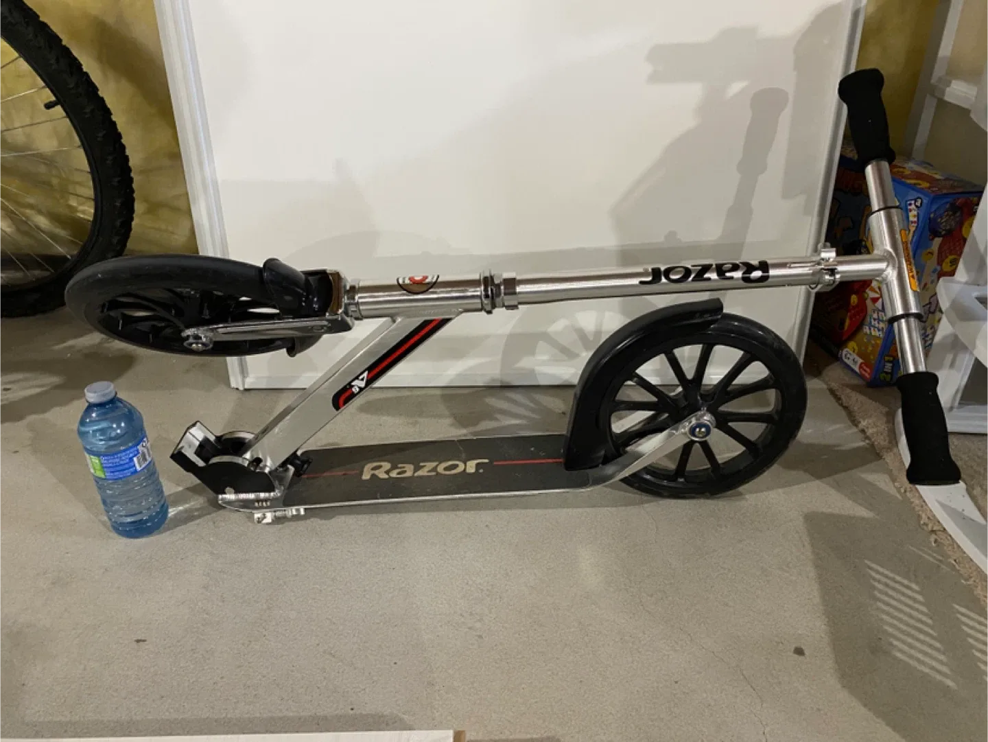 Razor A6 Scooter image indicator(2)