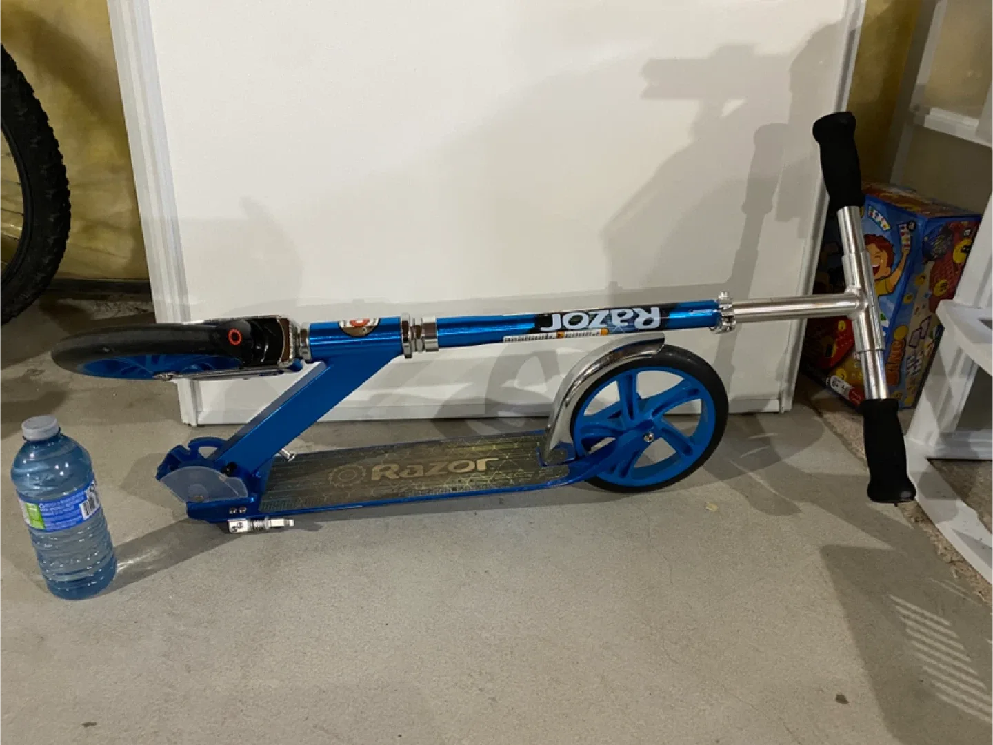 Razor A5 Lux Scooter - Blue image indicator(2)