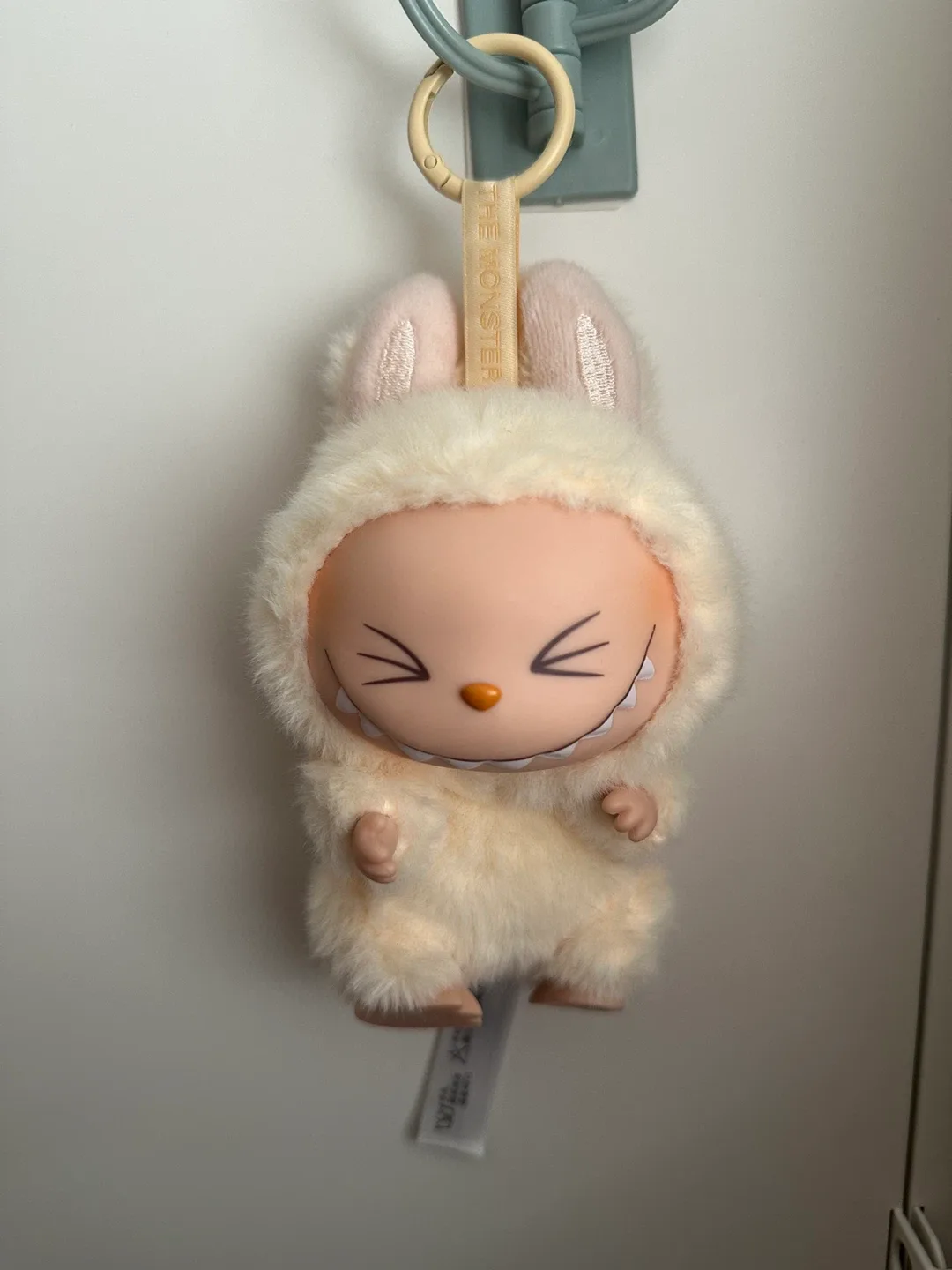 Labubu - HAS & Big into Energy image indicator(4)