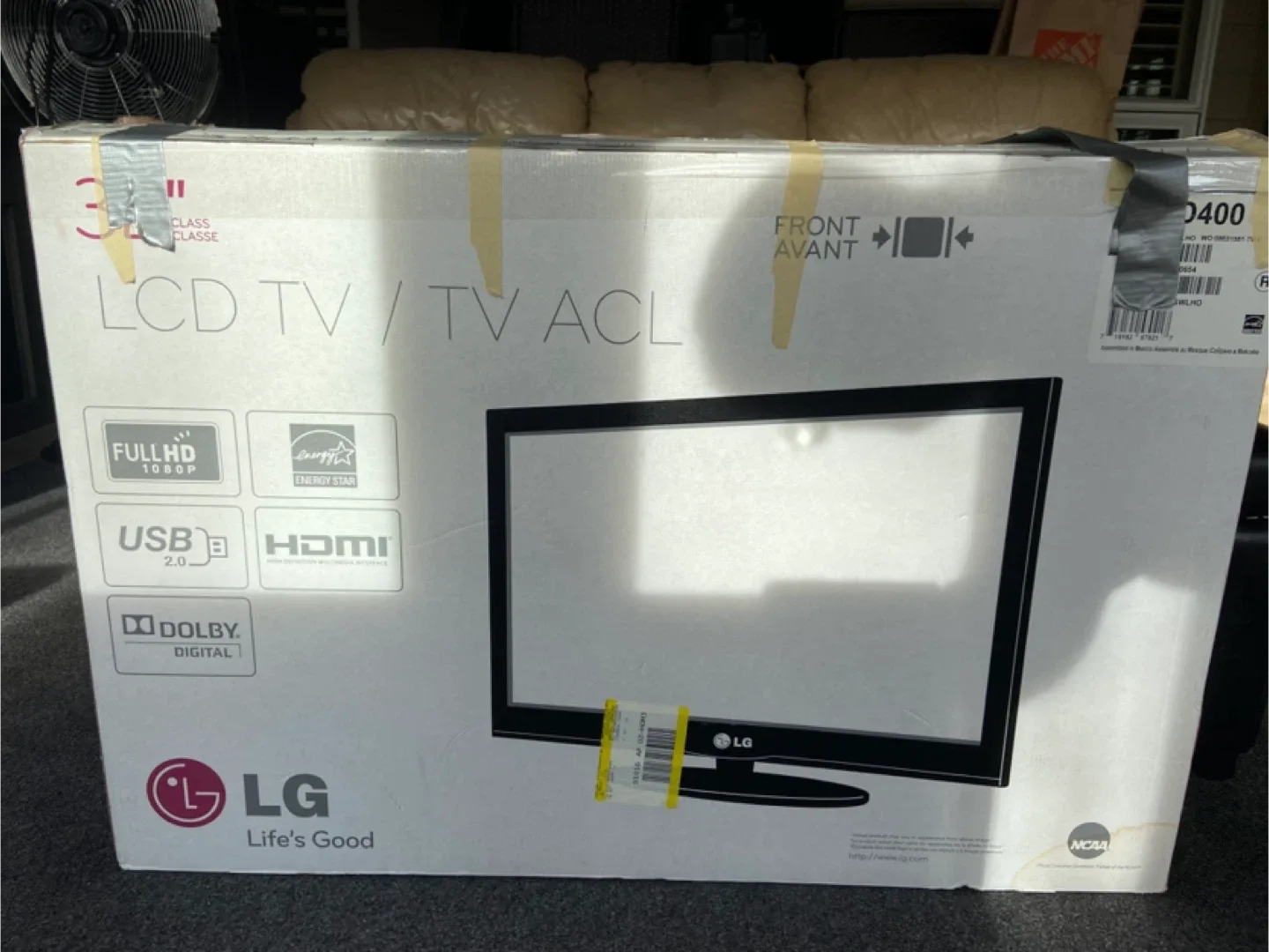LG 32LD400 32" LCD TV - Box Included