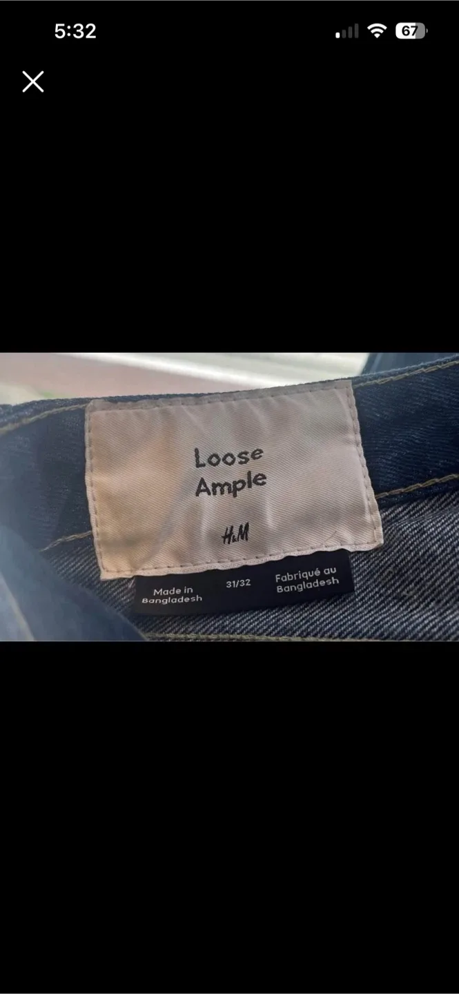 H&M Loose Ample Jeans - Size 31/32 image indicator(2)