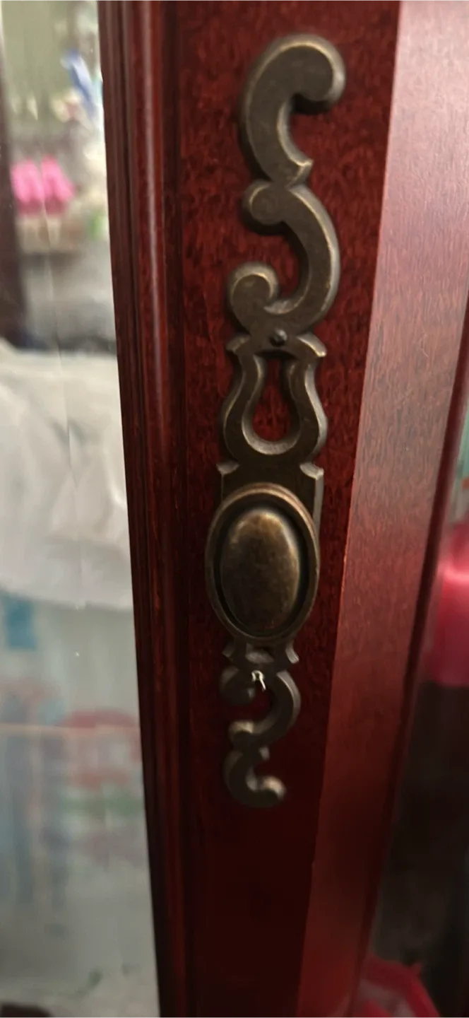 Wooden Corner Curio Cabinet image indicator(4)