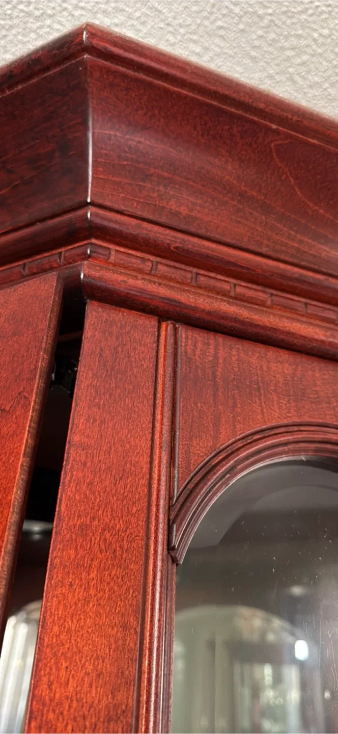 Wooden Corner Curio Cabinet image indicator(3)