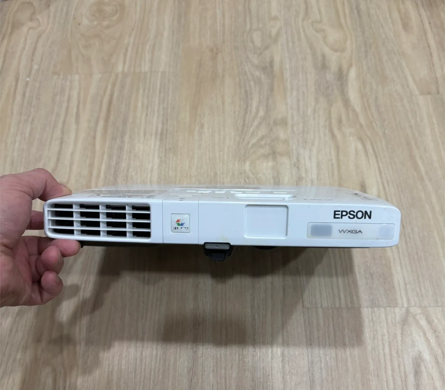 Epson PowerLite 1770W Portable Projector image indicator(2)