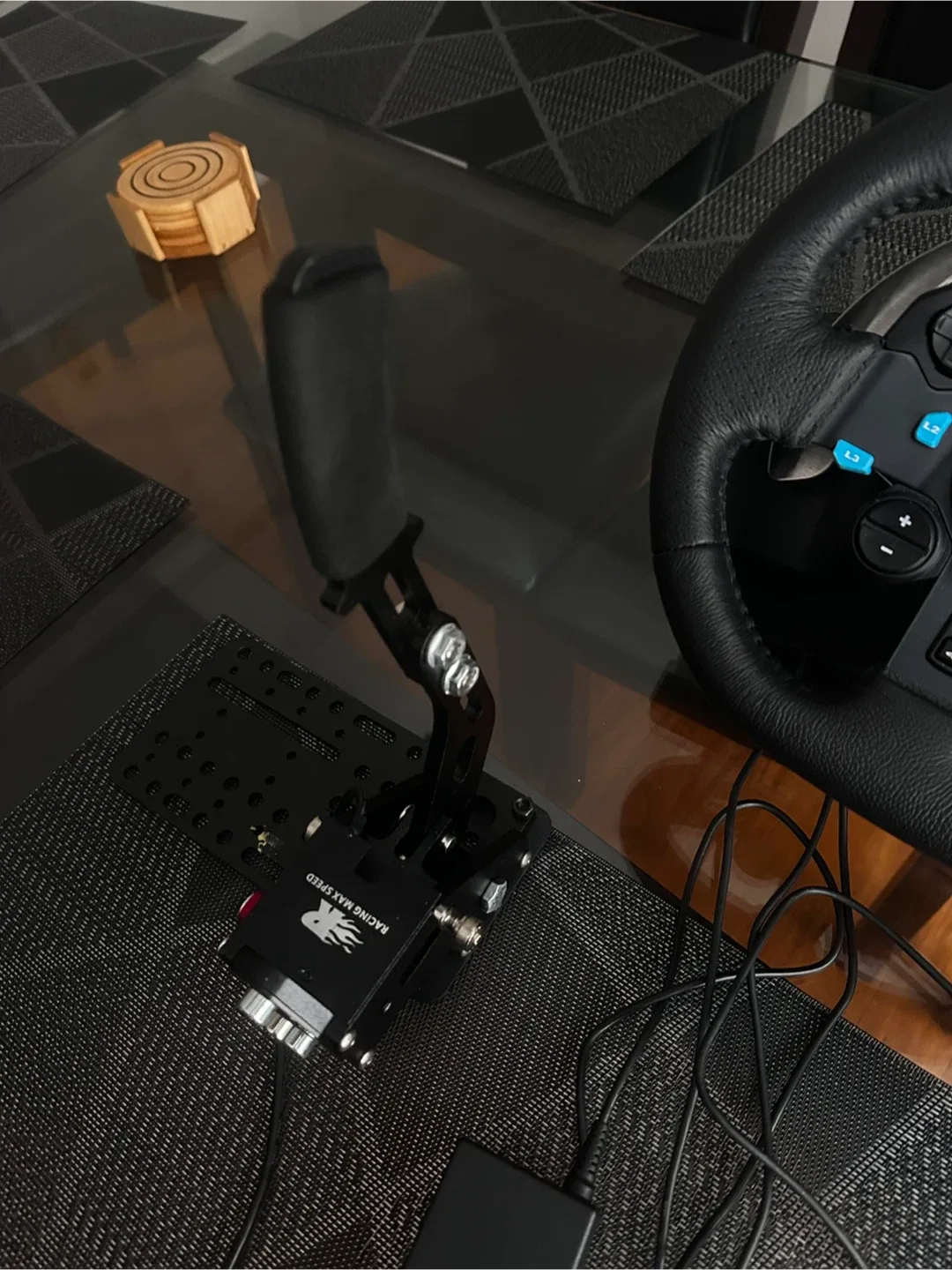 Logitech G29 Racing Wheel + Racing Max Speed Handbrake image indicator(4)