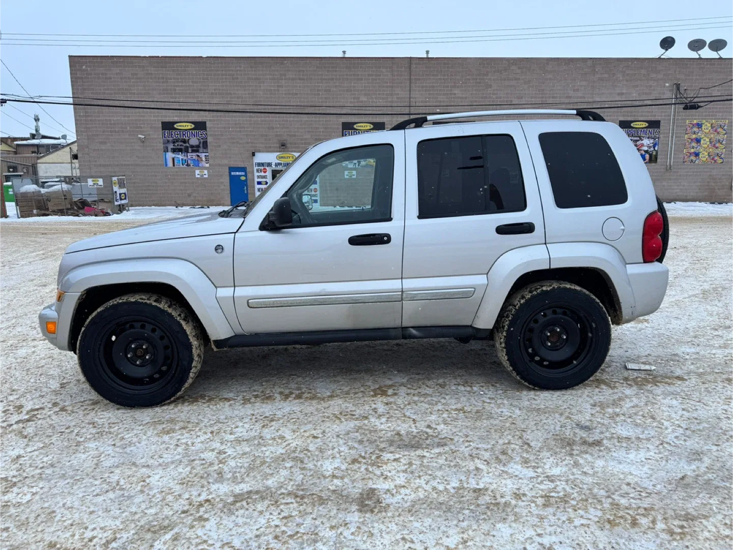 Jeep Liberty Limited SUV image indicator(4)