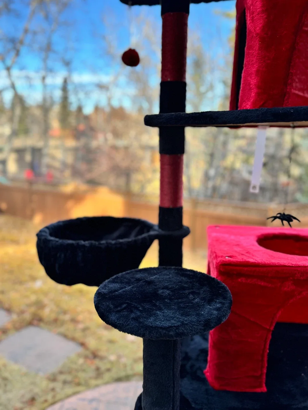 Globlazer F80-GT Cat Tree – 80” Tall, Super Sturdy & Stylish! image indicator(2)