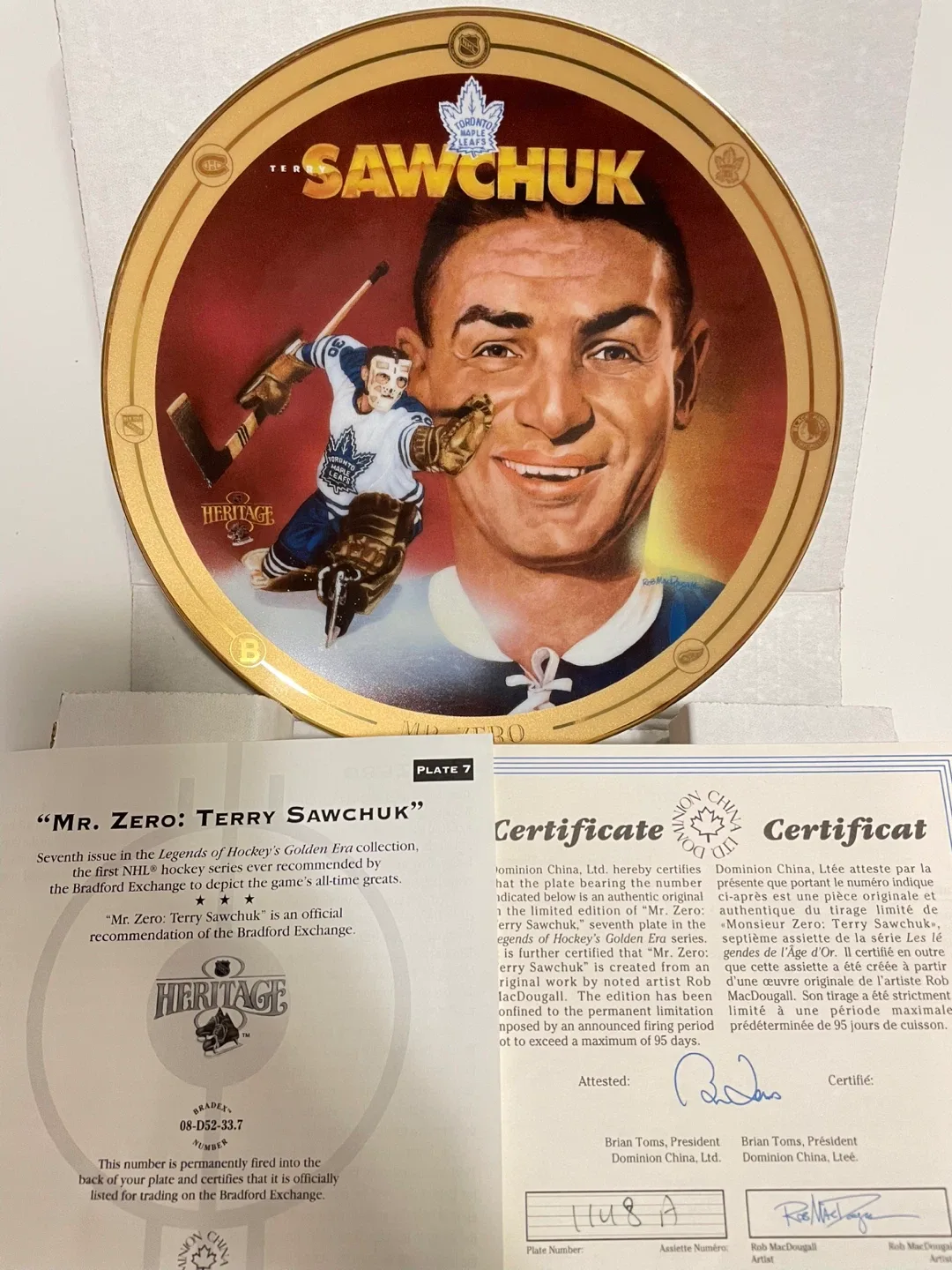 Legends of Hockey's Golden Era Collection Plates image indicator(7)