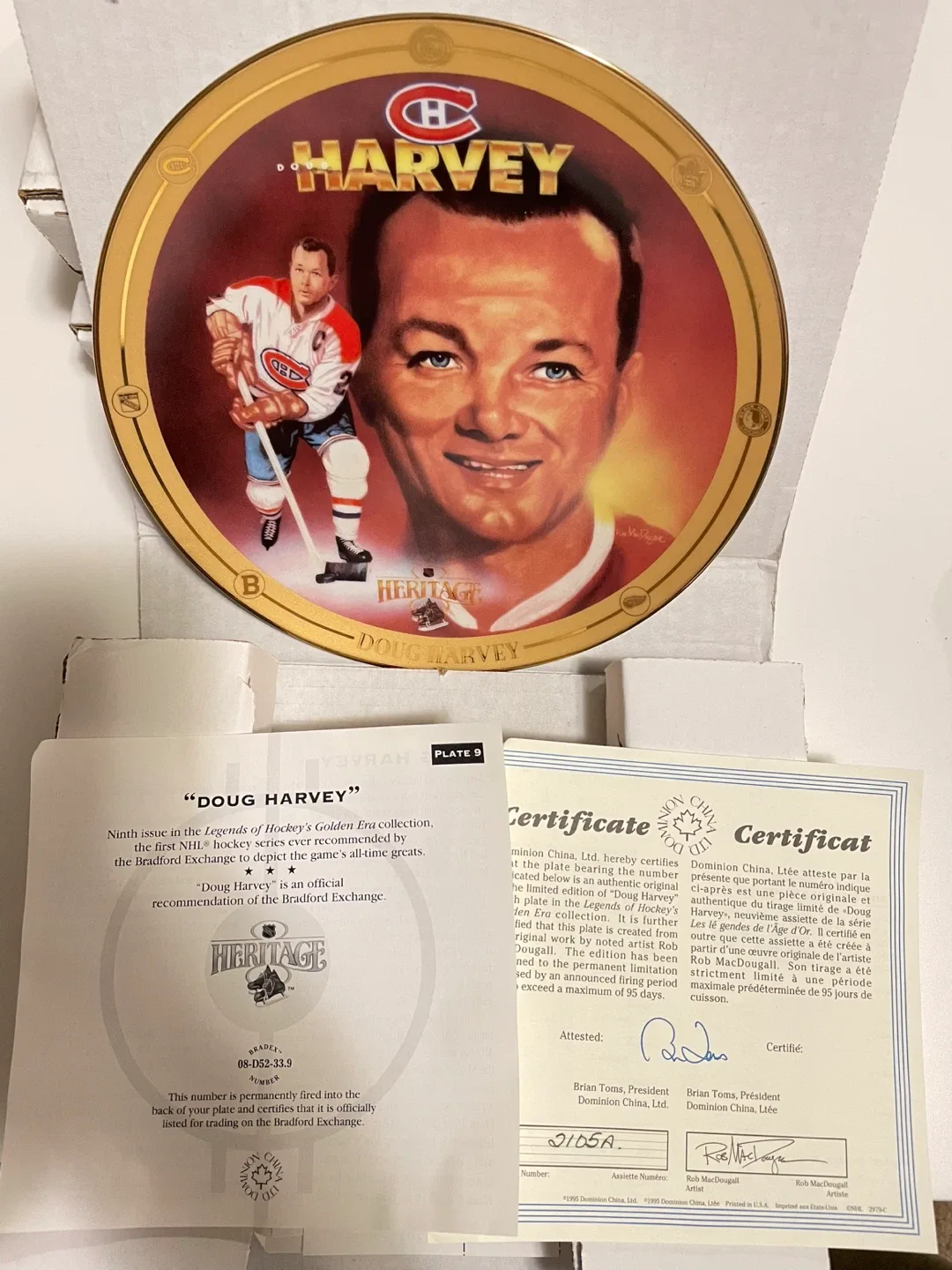 Legends of Hockey's Golden Era Collection Plates image indicator(9)