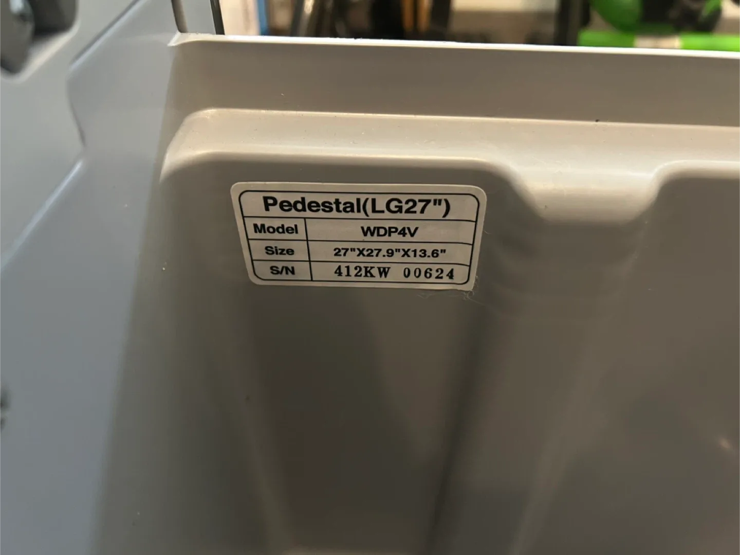 LG WDP4V 27" Washer/Dryer Pedestal in Graphite Steel 🥕 image indicator(2)