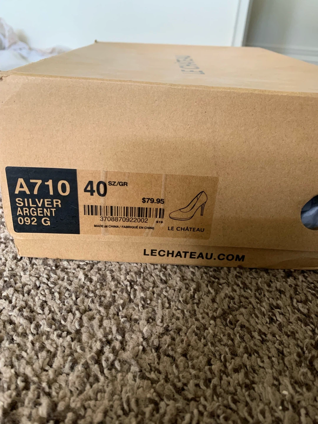Le Chateau Silver Heels - Size 10 - photo 3