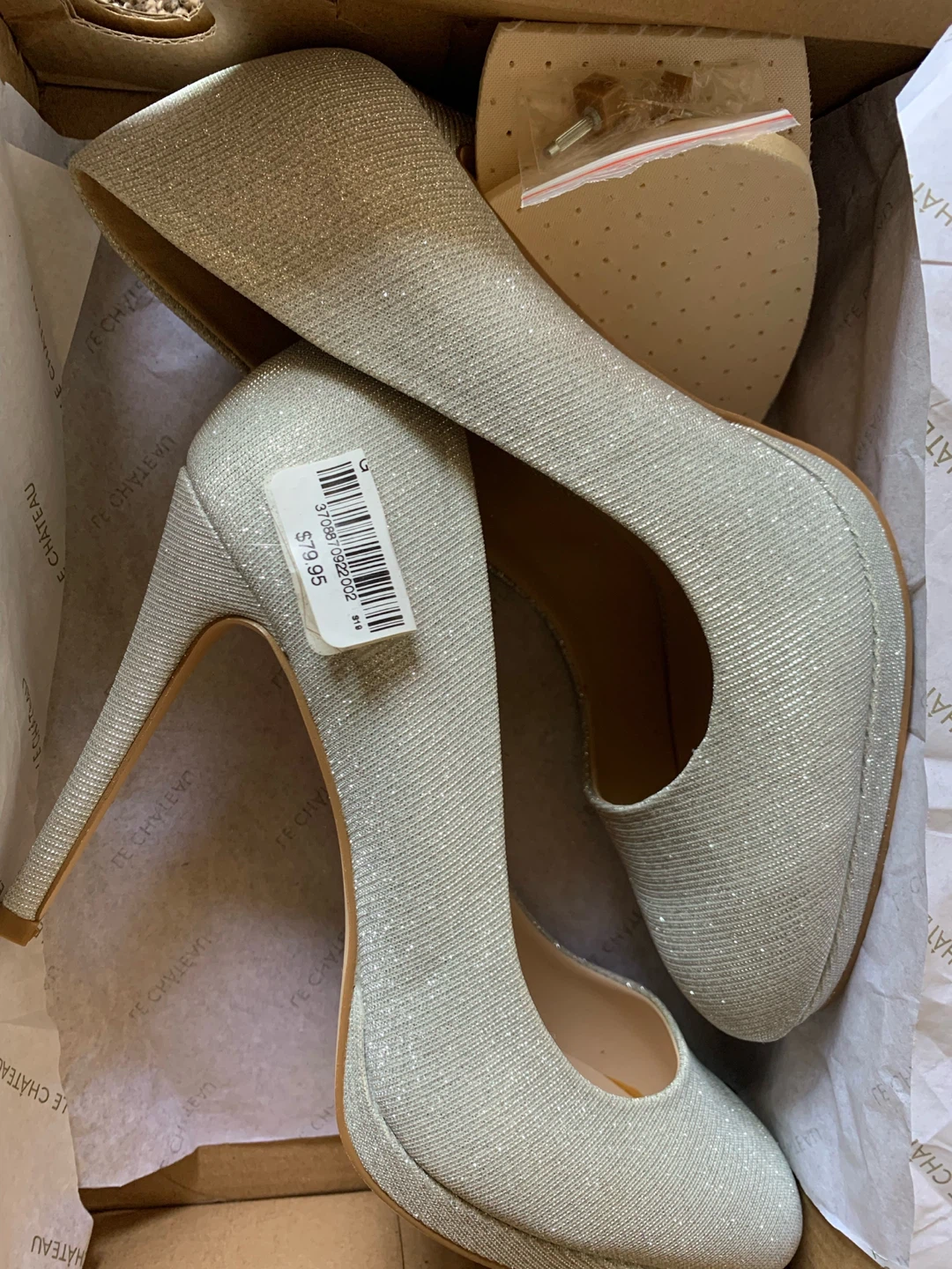 Le Chateau Silver Heels - Size 10 - photo 2