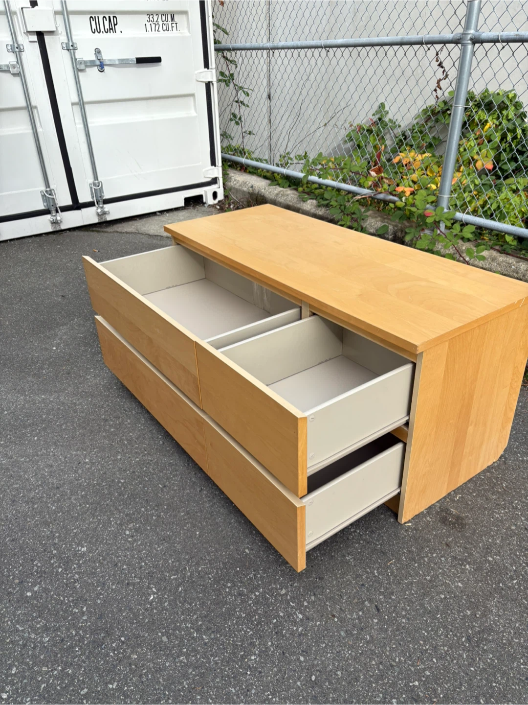 Light Wood 4-Drawer Dresser - photo 5