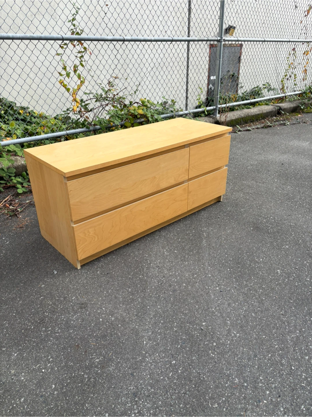 Light Wood 4-Drawer Dresser - photo 2